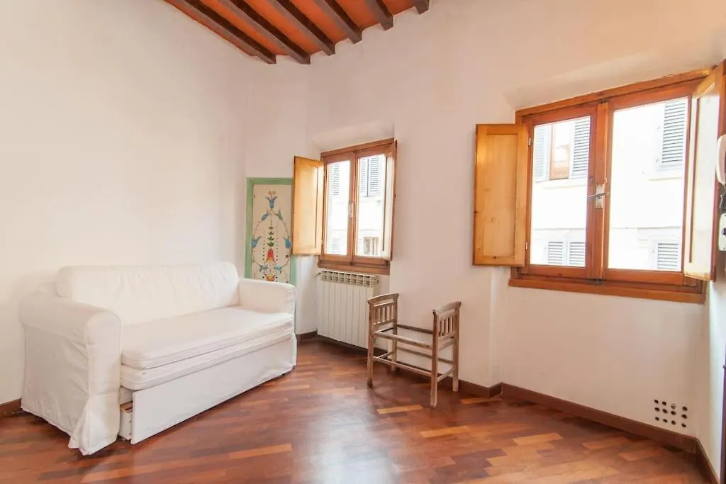 Apartment Romantic Apt In San Frediano Florence